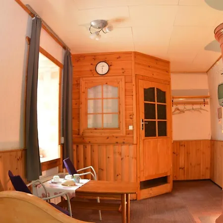Hostal Janune Kagu *
