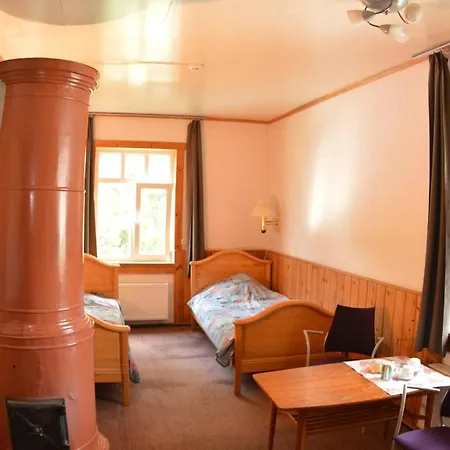 Hostal Janune Kagu *