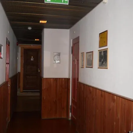 Janune Kagu Hostal *